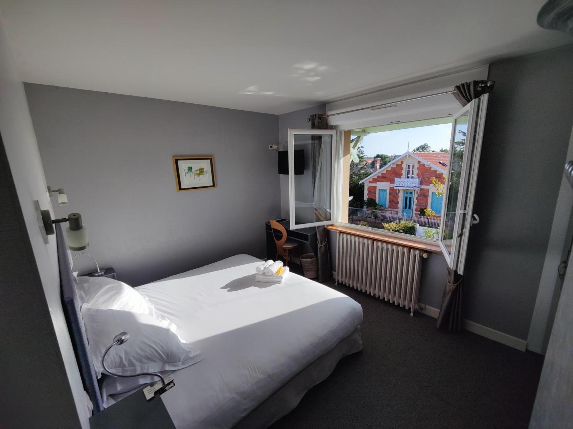 Hotel Michelet Plage Soulac-sur-Mer Kültér fotó